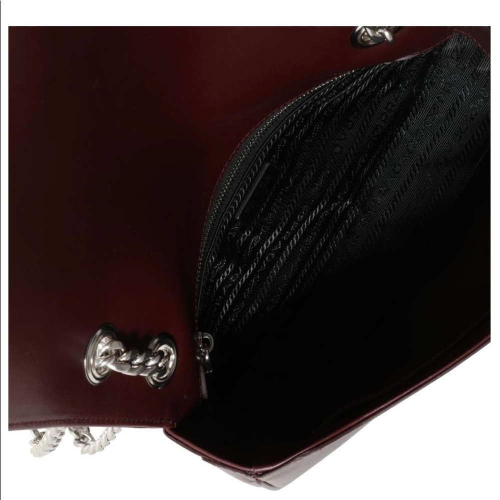 PRADA pattina in pelle saffiano vernice bag 318 - Picture 5 of 8